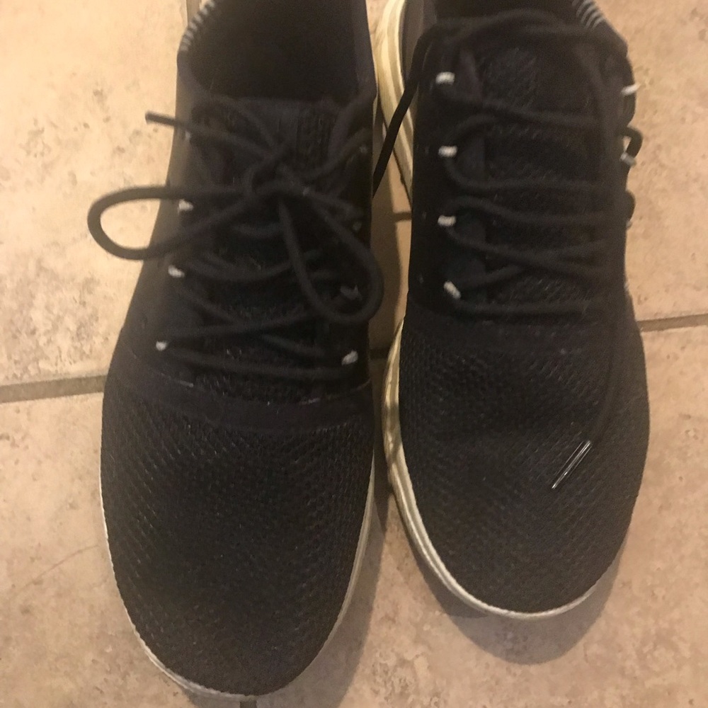 UA charged 24/7-Black